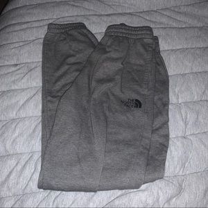 grey north face sweatpants